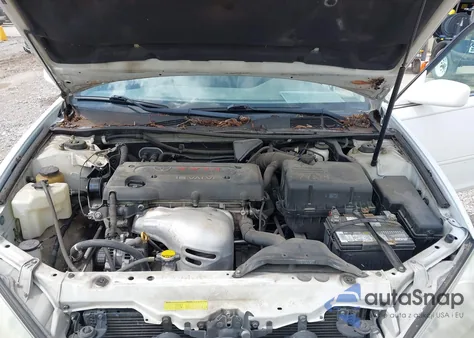 2004 Toyota Camry Le z USA, uszkodzony, nr VIN 4T1BE32K54U342385